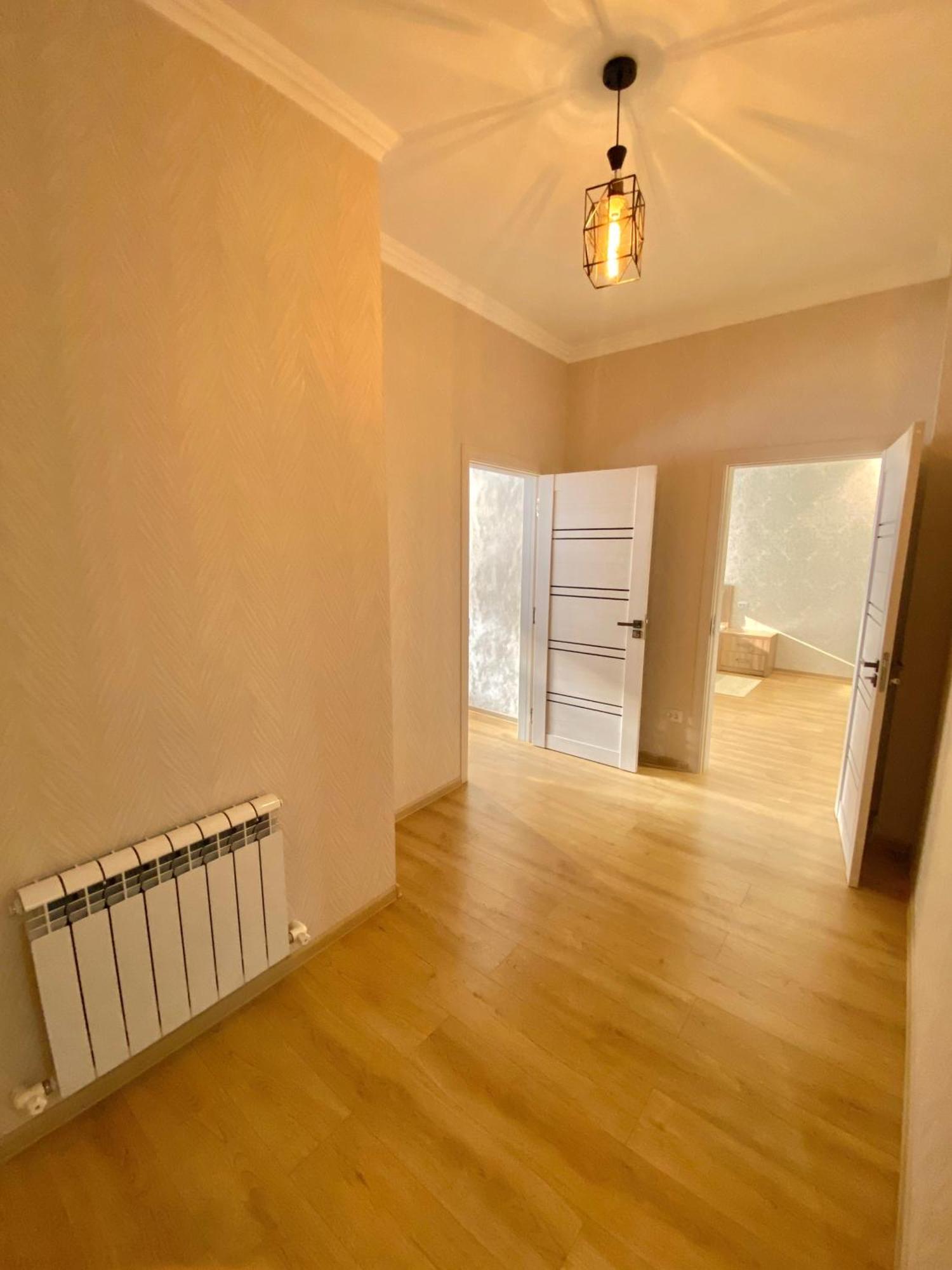 Spacious Apartment In New Building, Near The City Center And Airport 塔什干 外观 照片