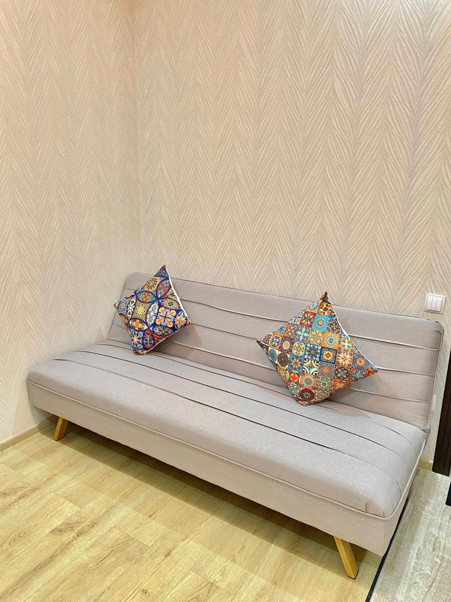 Spacious Apartment In New Building, Near The City Center And Airport 塔什干 外观 照片