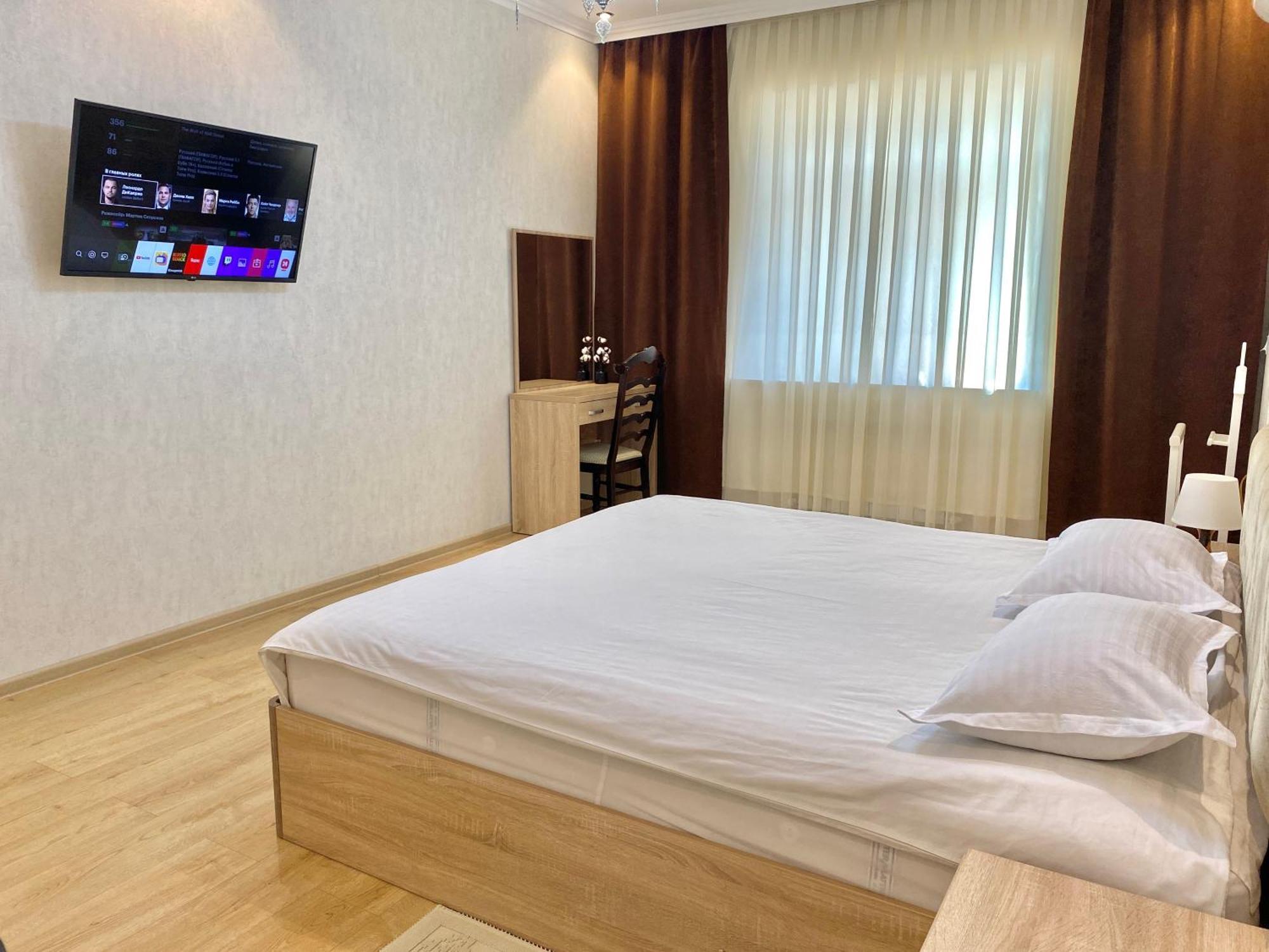 Spacious Apartment In New Building, Near The City Center And Airport 塔什干 外观 照片